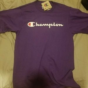 Champion logo tee